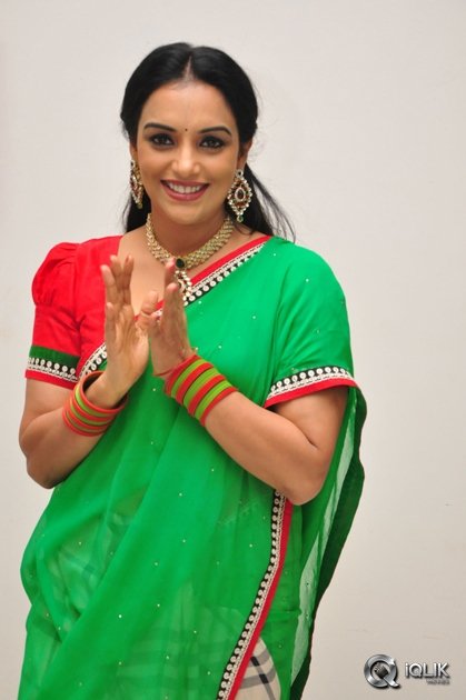 Shwetha-Menon-at-She-Movie-On-Location-Press-Meet